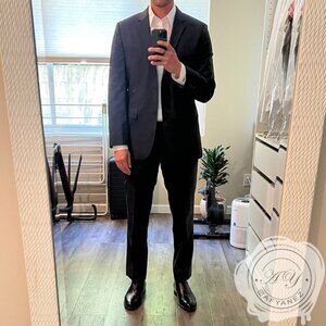 Hugo Boss Men's Suit - 40R